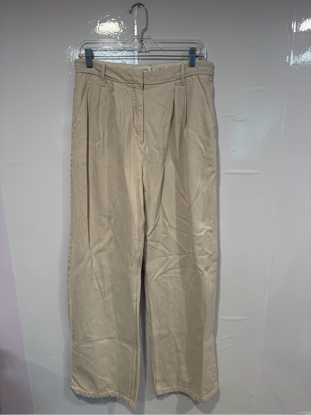 Cream Khaki material Abercrombie and Fitch trousers
